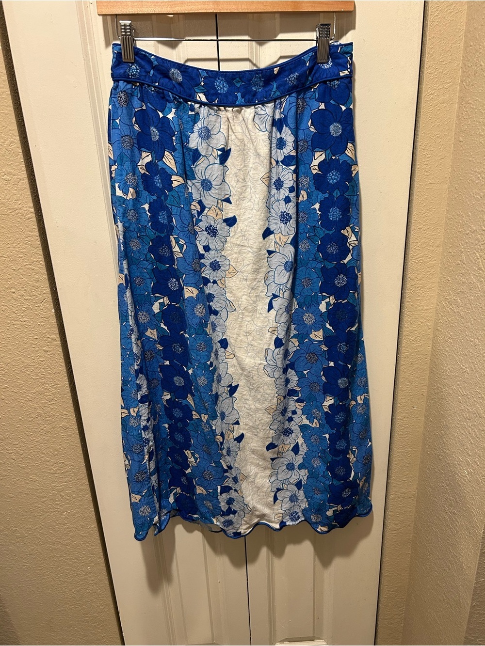 FARM Rio Set  Blue Flower Linen Blend Midi Skirt /Crop Top Set, M - Picture 11 of 16